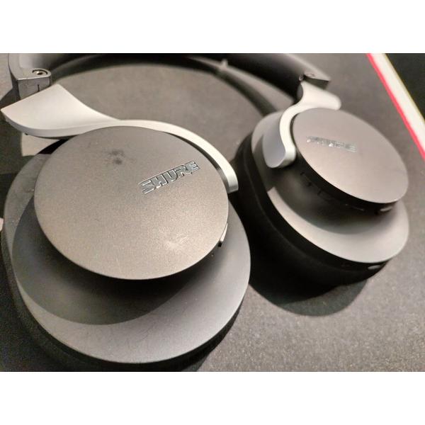 Беспроводные наушники Shure